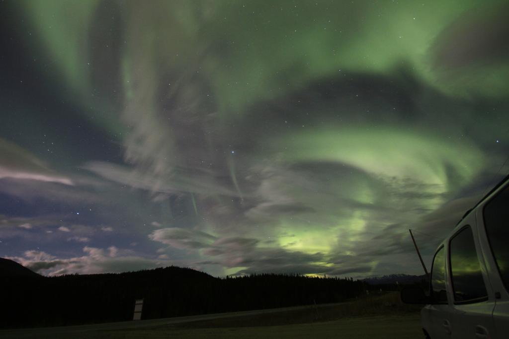 Coast High Country Inn Whitehorse Bagian luar foto