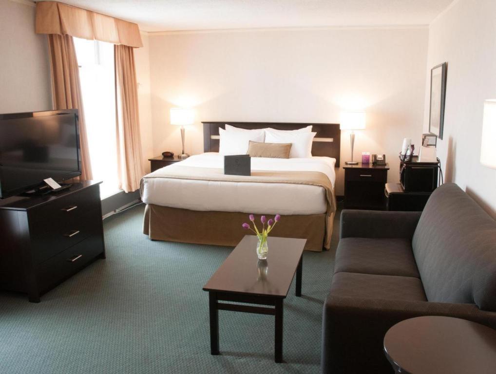 Coast High Country Inn Whitehorse Bagian luar foto