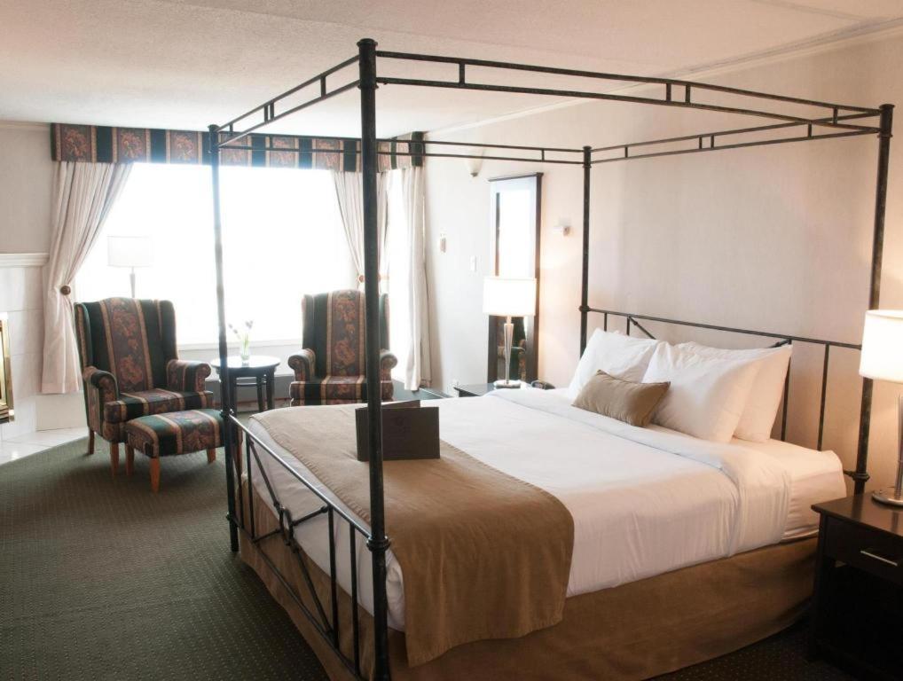 Coast High Country Inn Whitehorse Bagian luar foto