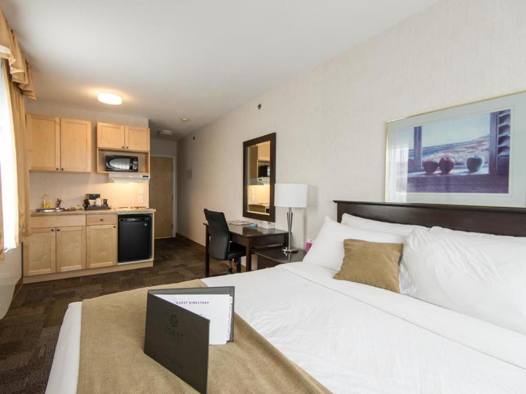 Coast High Country Inn Whitehorse Bagian luar foto