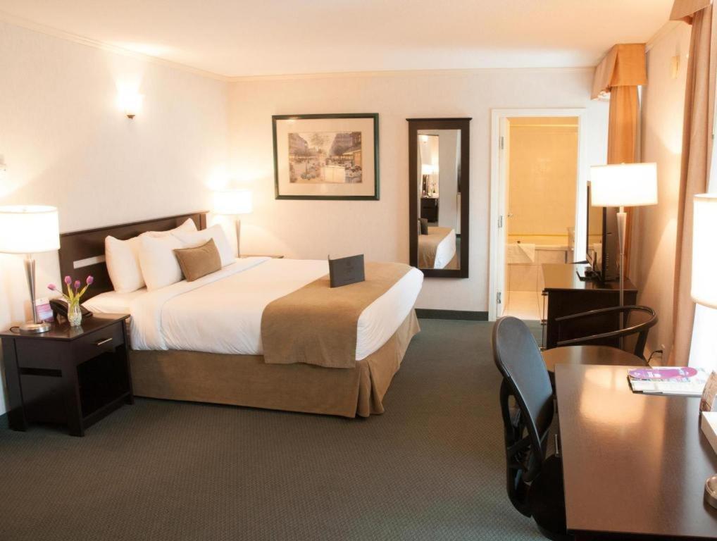 Coast High Country Inn Whitehorse Bagian luar foto