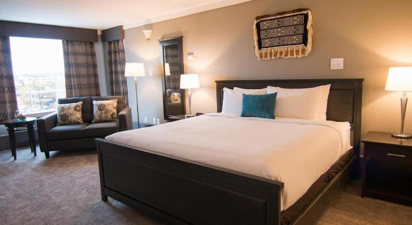 Coast High Country Inn Whitehorse Bagian luar foto