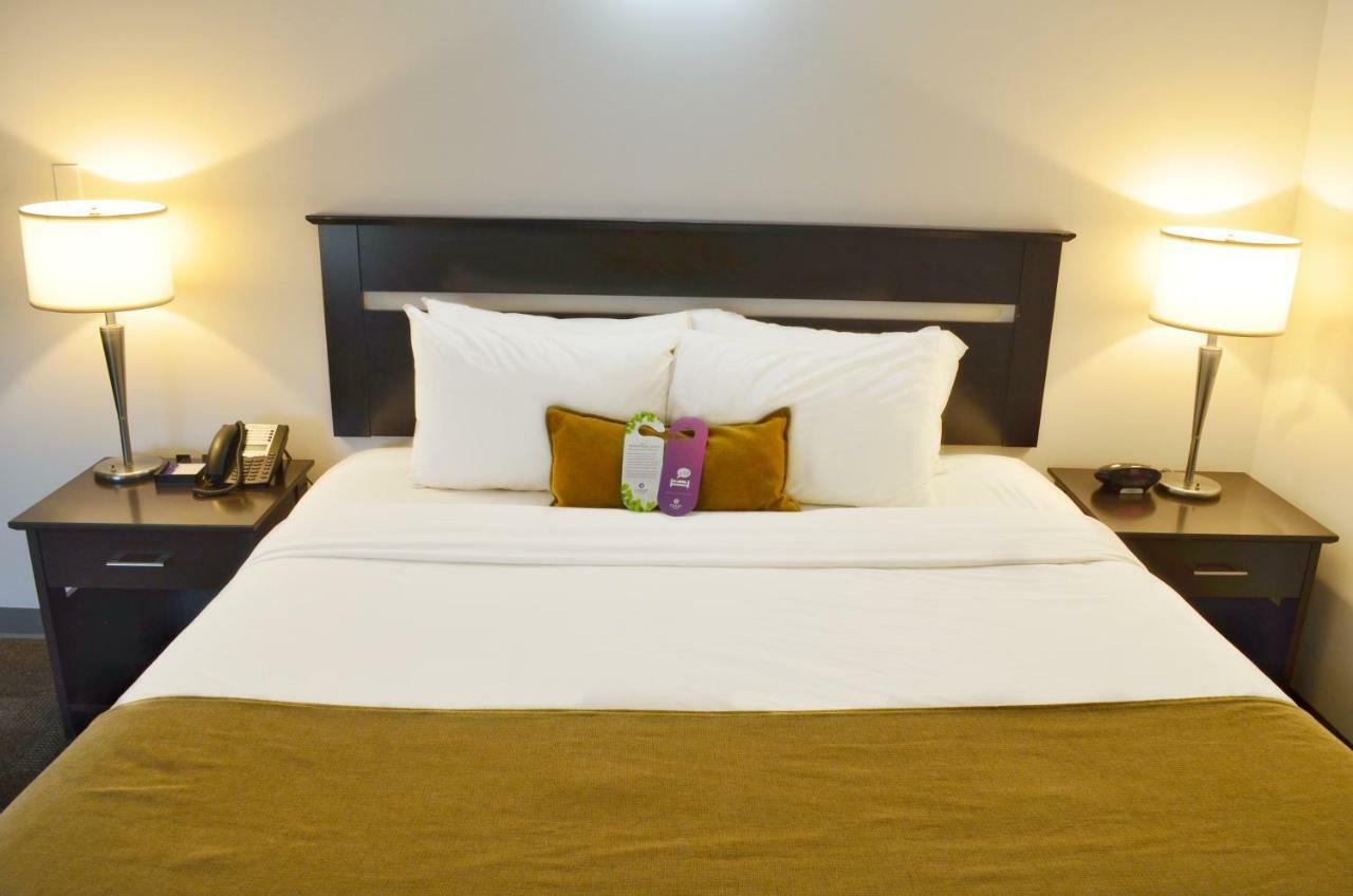 Coast High Country Inn Whitehorse Bagian luar foto