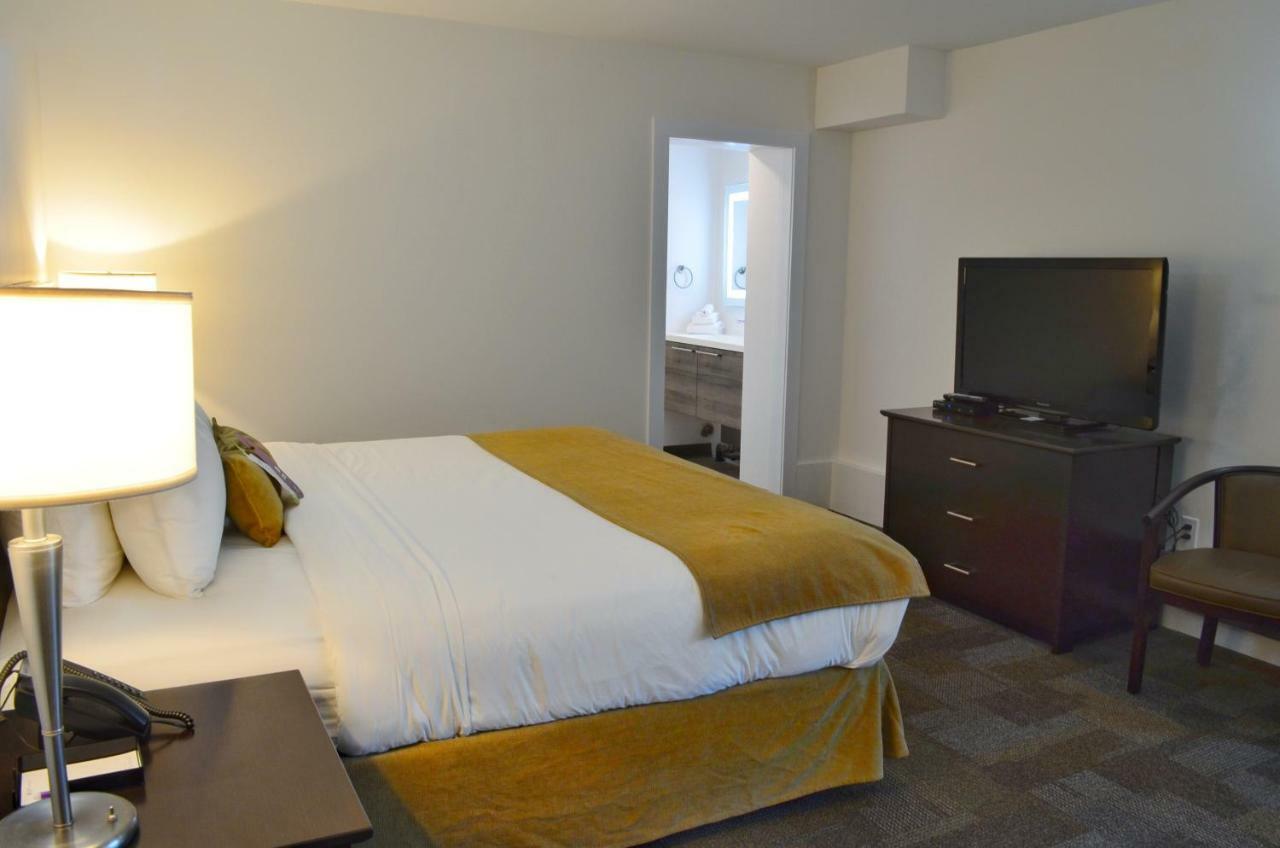 Coast High Country Inn Whitehorse Bagian luar foto
