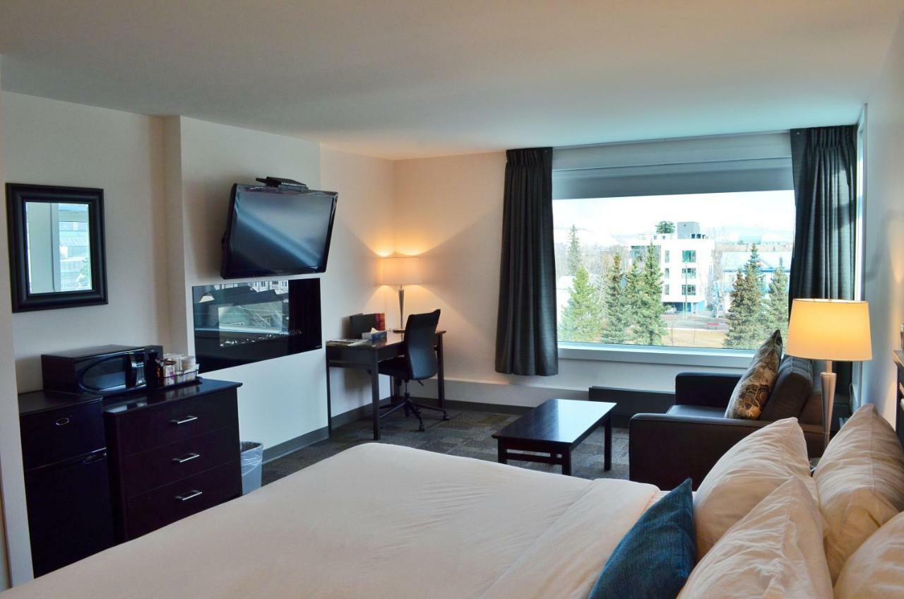 Coast High Country Inn Whitehorse Bagian luar foto