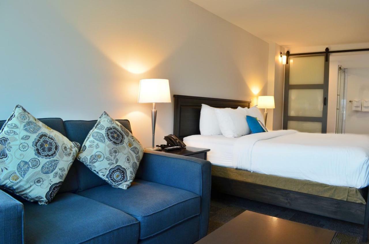 Coast High Country Inn Whitehorse Bagian luar foto