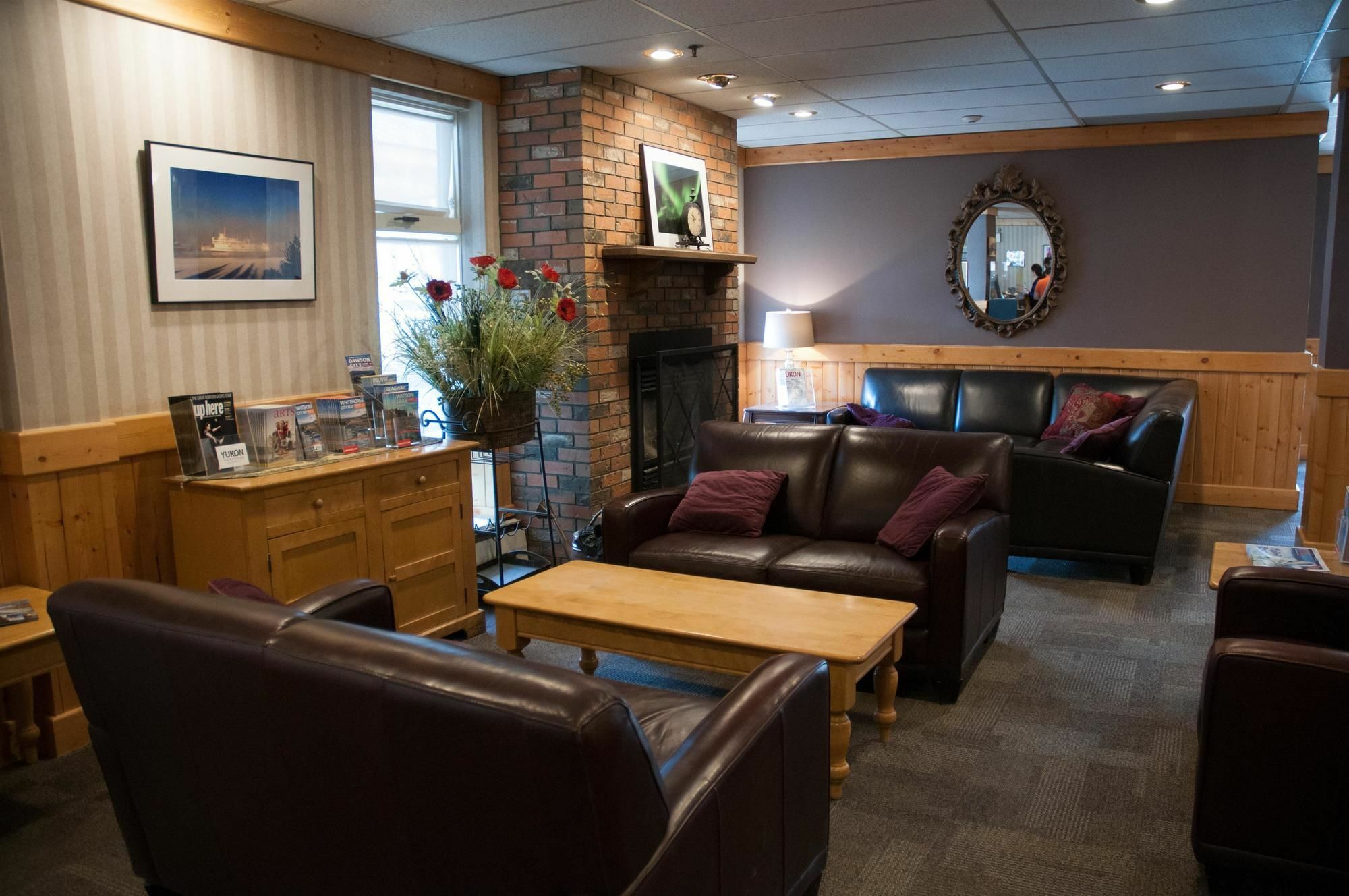 Coast High Country Inn Whitehorse Bagian luar foto